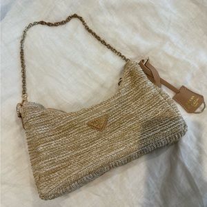 Prada Re-Edition 2005 Raffia tote